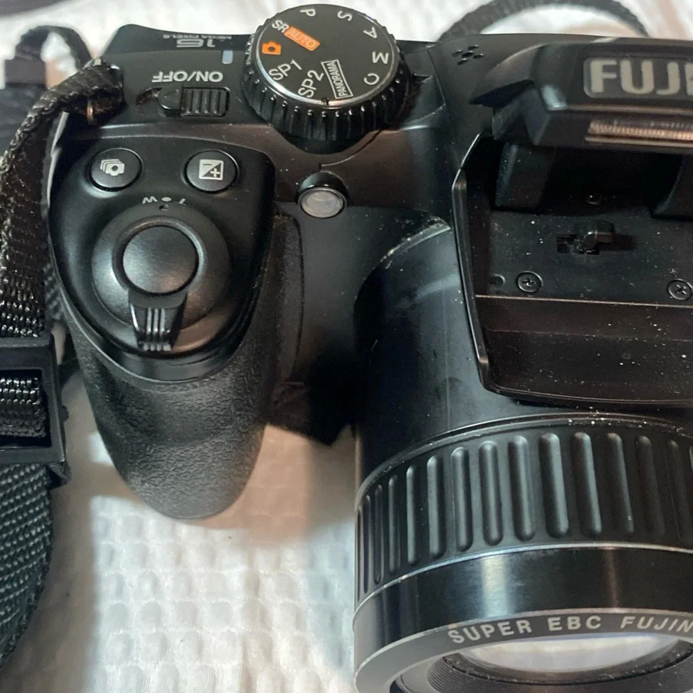 Fuji Finepix S4830 16MP Digital Point&Shoot Camera, 30X Zoom, Tested
